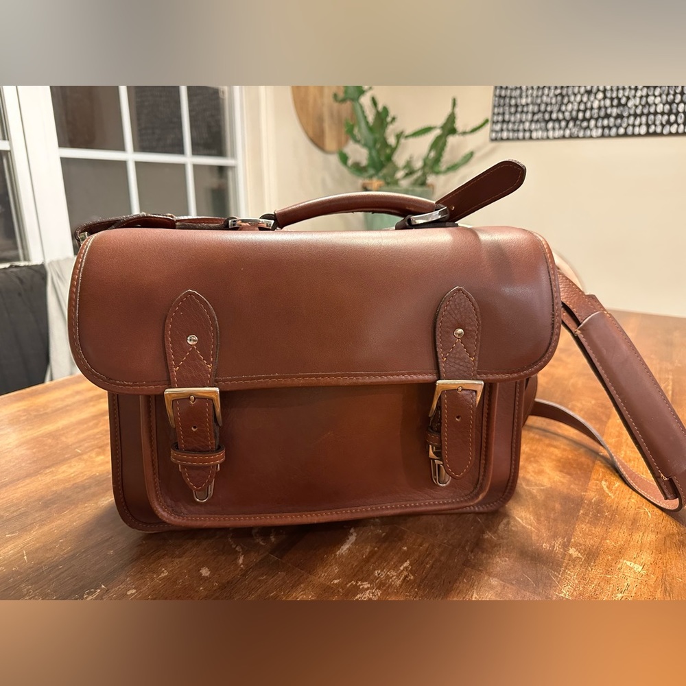 Nearly new Ona Brooklyn camera bag.